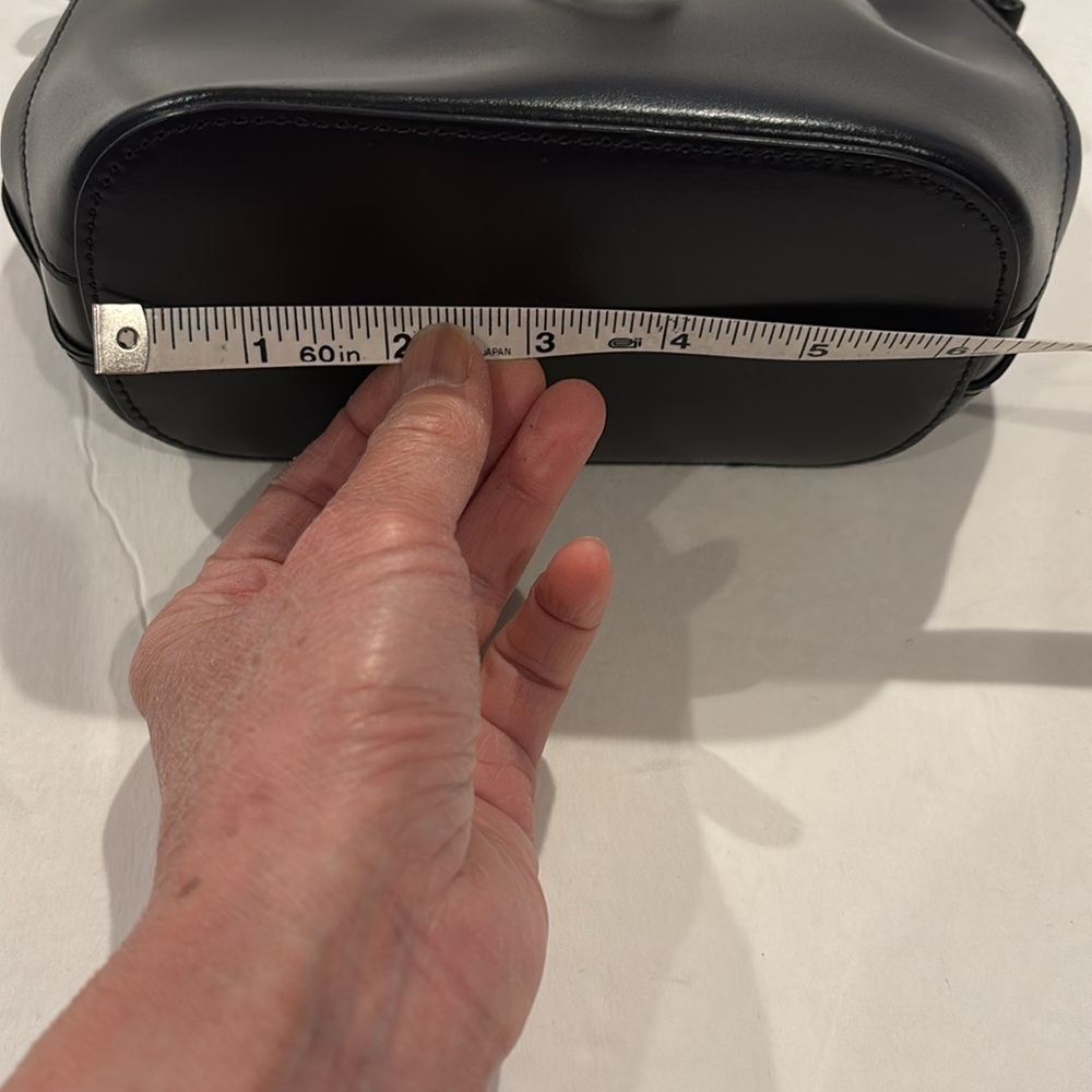 Agnes B. Black Crossbody Bag - Picture 13 of 14